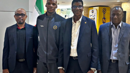 مخاطب خاص ستاره سپاهان در ایران 1 d985d8aed8a7d8b7d8a8 d8aed8a7d8b5 d8b3d8aad8a7d8b1d987 d8b3d9bed8a7d987d8a7d986 d8afd8b1 d8a7db8cd8b1d8a7d986 66f6dea3cc9ea