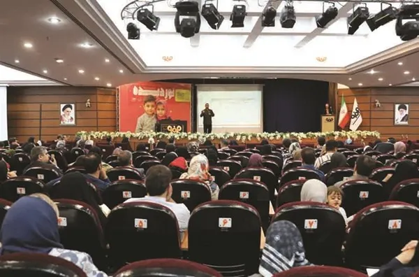 برگزاری همایش «نوردیده» با رویکرد تربیتی برای کودکان خانواده فولاد مبارکه 1 d8a8d8b1daafd8b2d8a7d8b1db8c d987d985d8a7db8cd8b4 d986d988d8b1d8afdb8cd8afd987 d8a8d8a7 d8b1d988db8cdaa9d8b1d8af d8aad8b1d8a8 672fe976a4f80