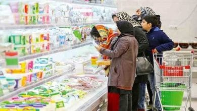 ثبات قیمتها در گرو تعامل بازیگران بازار مرکزی: ضرورت سیاستهای پیشگیرانه برای کنترل تورم ۴۲.۴ درصدی / هشدار کارشناسان: بدون هماهنگی نهادهای نظارتی، افزایش قیمت کالاهای اساسی در بازار مرکزی اجتناب ناپذیر است 4 d8abd8a8d8a7d8aa d982db8cd985d8aad987d8a7 d8afd8b1 daafd8b1d988 d8aad8b9d8a7d985d984 d8a8d8a7d8b2db8cdaafd8b1d8a7d986 d8a8d8a7 692f304da5927